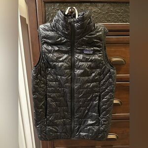 Patagonia Women's Nano Puffer Vest. Size small.